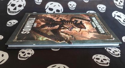 warhammer 40k 8th ed codex: tyranids (2017)