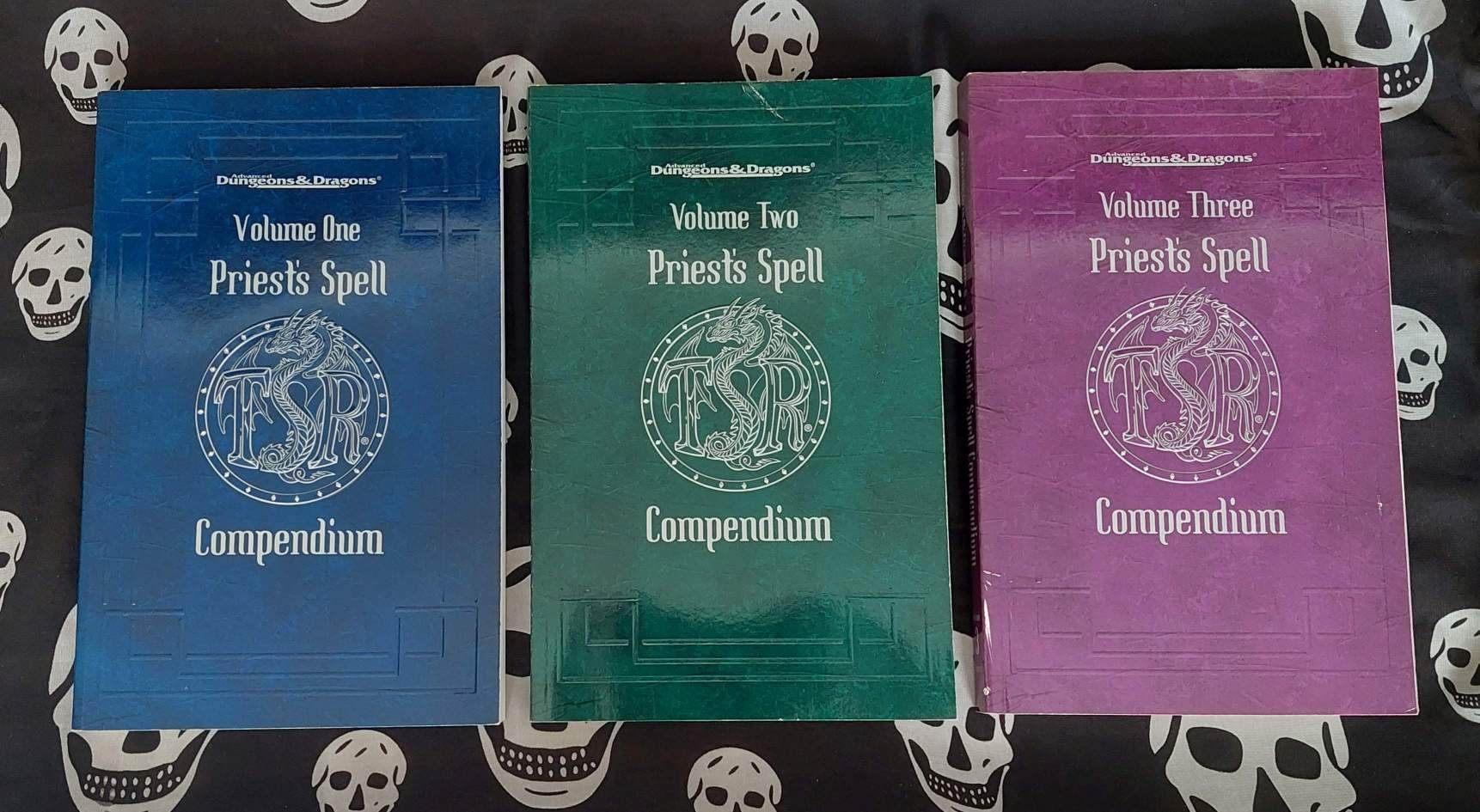 advanced dungeons & dragons rpg 2nd ed priest's spell compendiums set vol.s 1 2 & 3 (1999 2000)